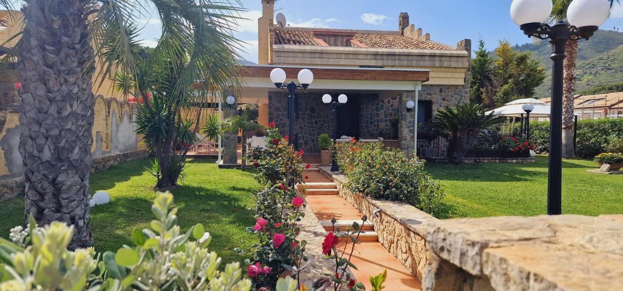 Villa Santina - Чефалу Экстерьер фото