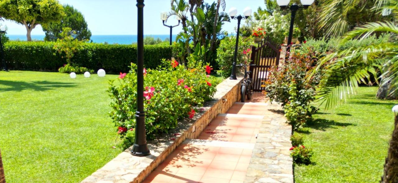 Villa Santina - Чефалу Экстерьер фото
